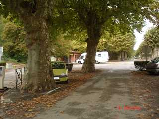 aire de castelnau durban